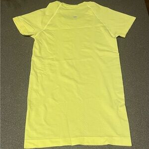 Lululemon Swiftly Tech Short-Sleeve Shirt 2.0 Beaming Yellow